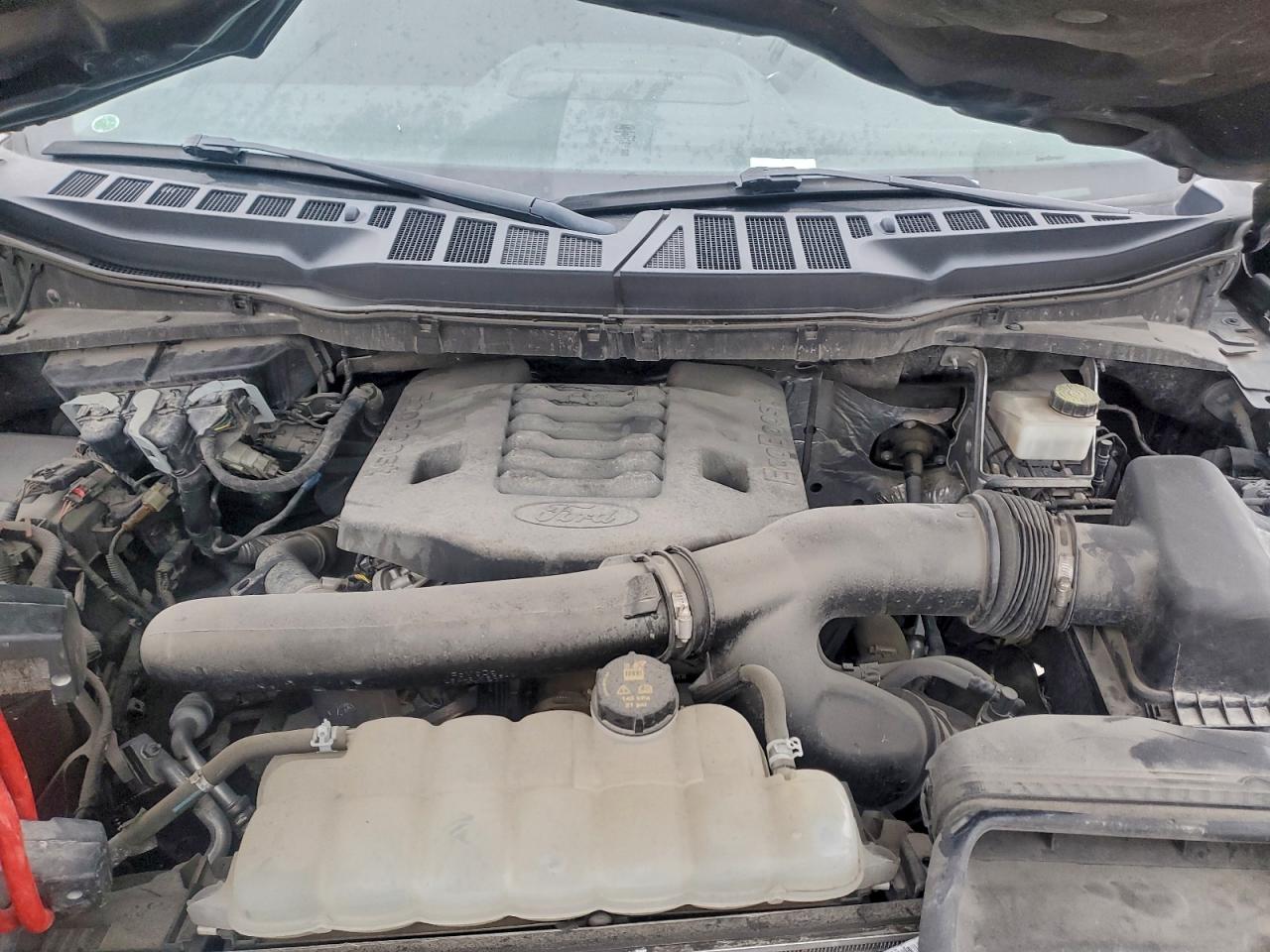 Ford F-150 Supercrew Image 6