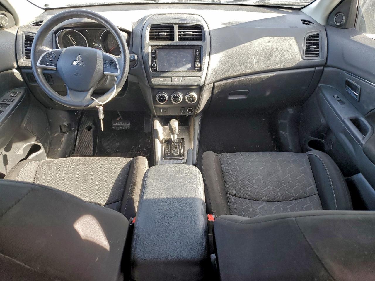 Mitsubishi Outlander Es Image 5