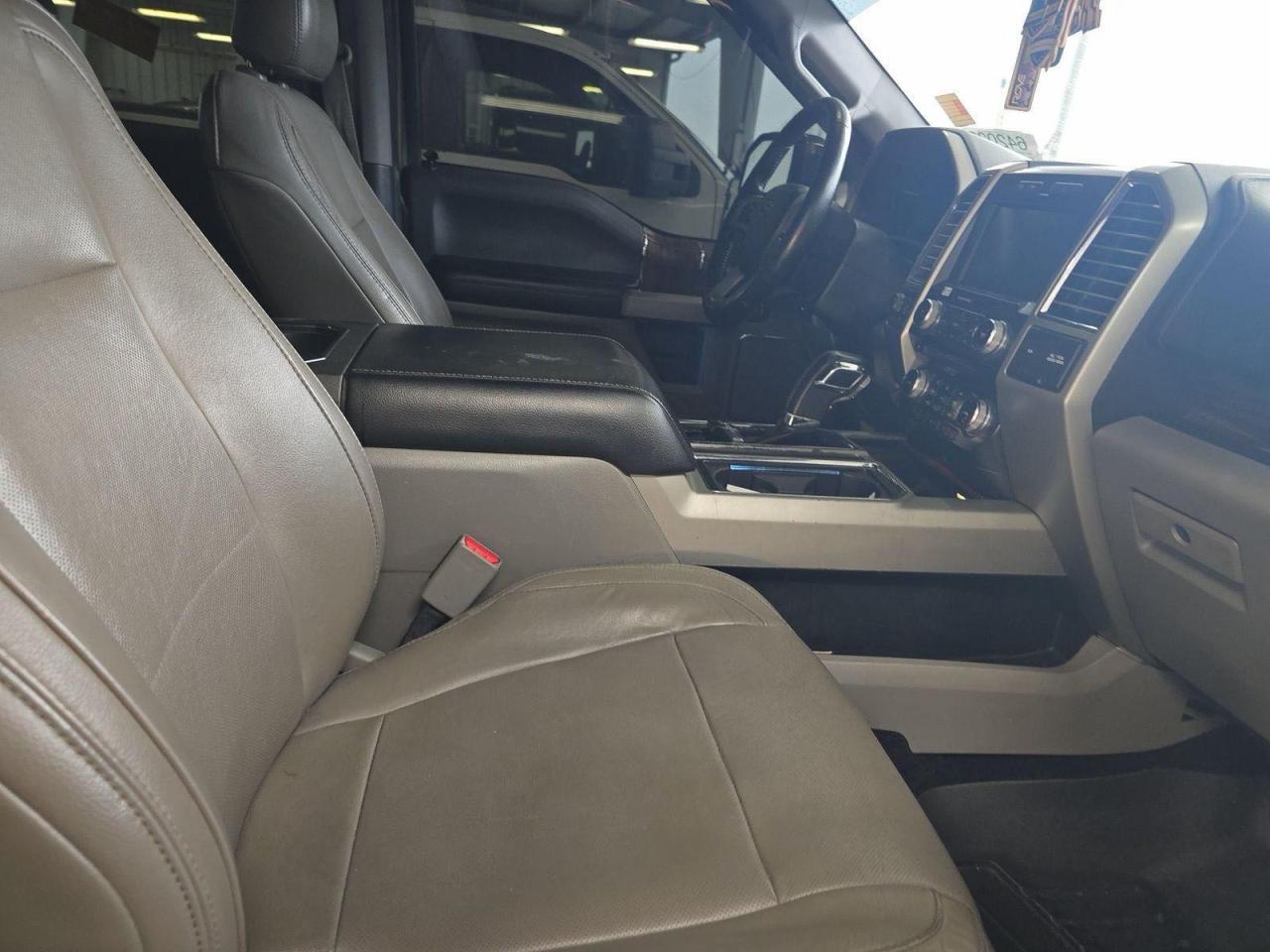 Ford F-150 Supercrew Image 4