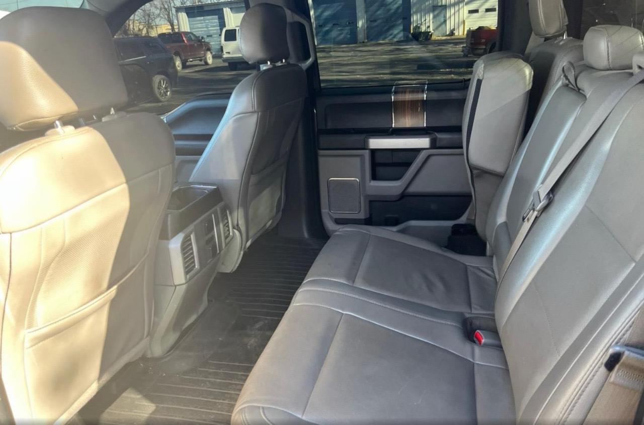 Ford F-150 Supercrew Image 11