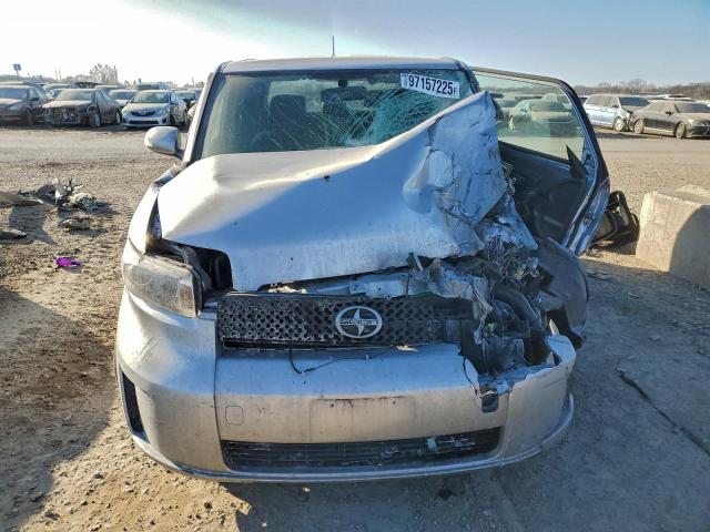 Toyota Scion Xb Image 5