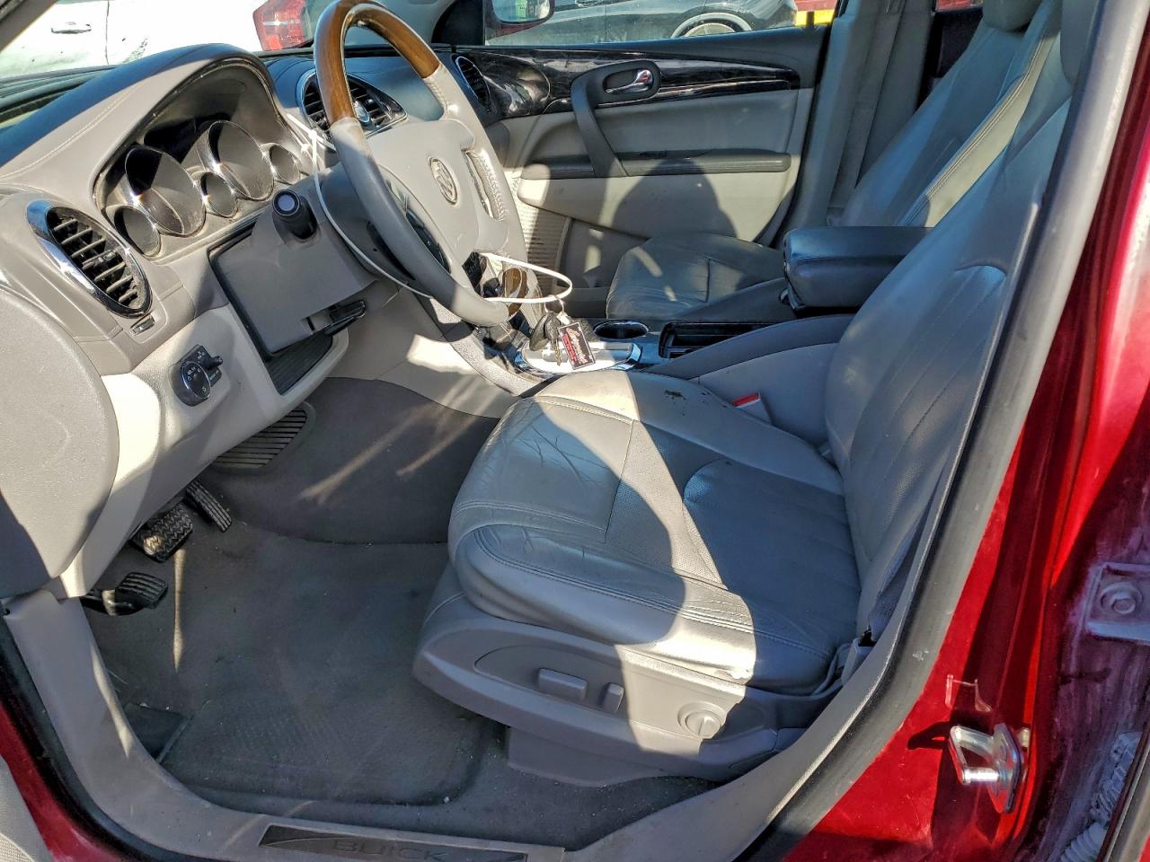 Buick Enclave Image 6