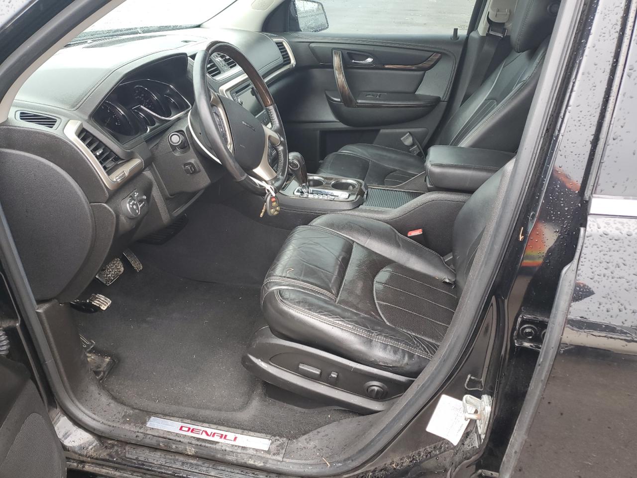 GMC Acadia Denali Image 10