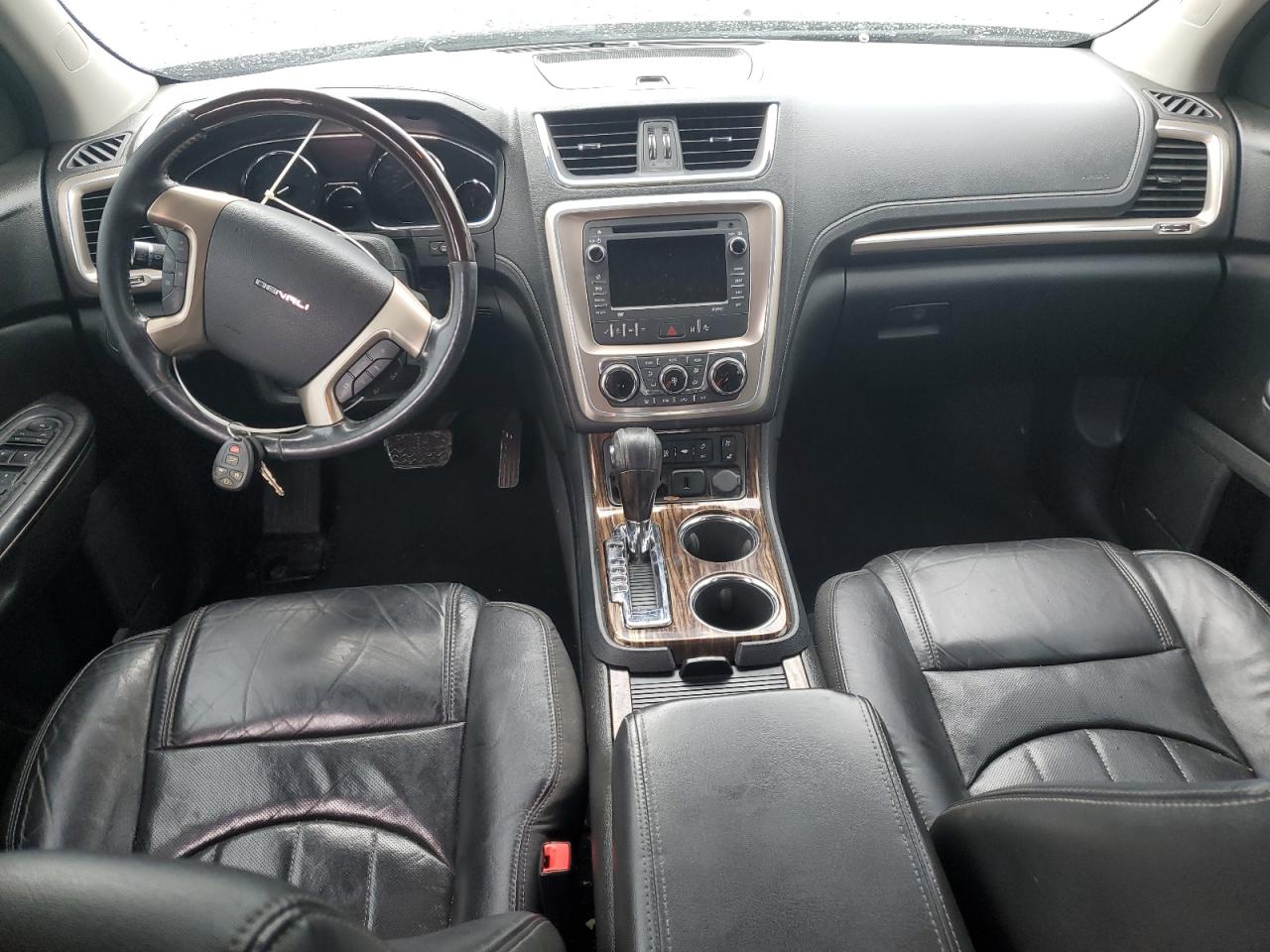 GMC Acadia Denali Image 13