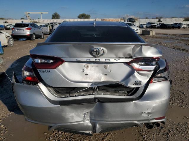 Toyota Camry Se Image 7