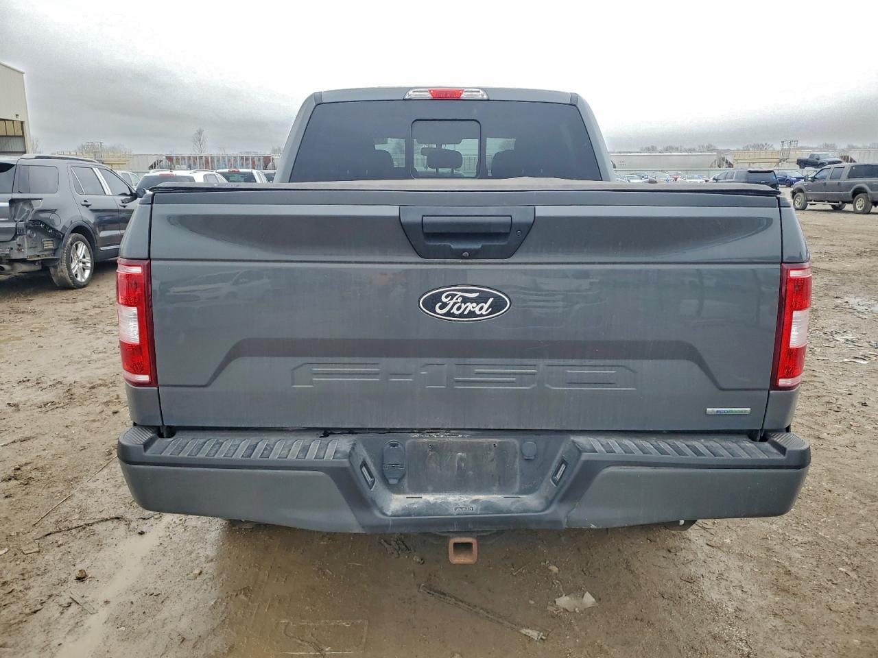 Ford F-150 Supercrew Image 4