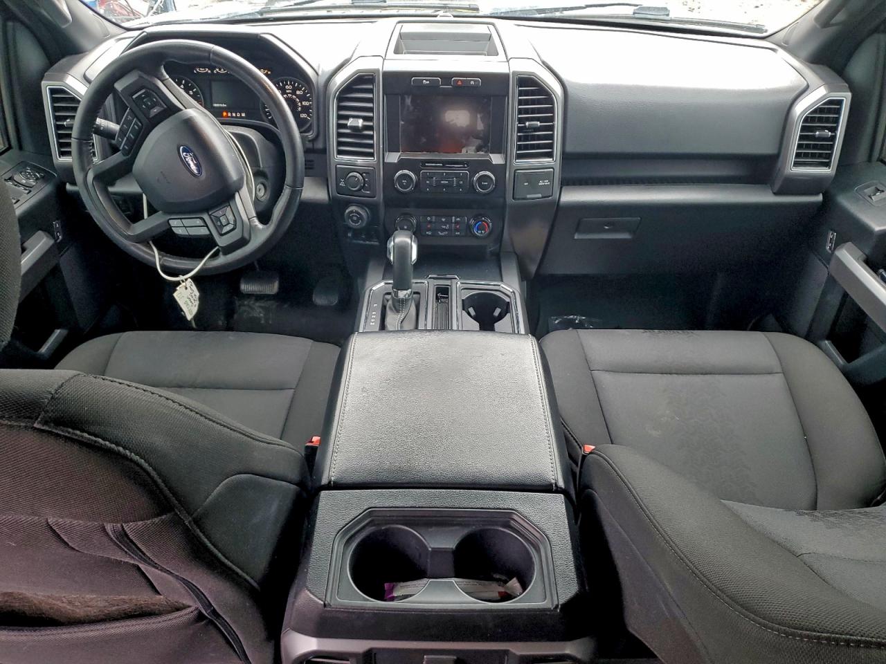 Ford F-150 Supercrew Image 9