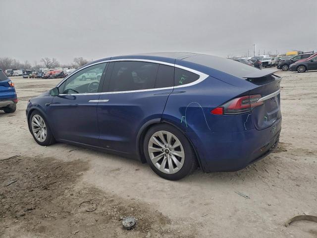 Tesla Model X Image 4