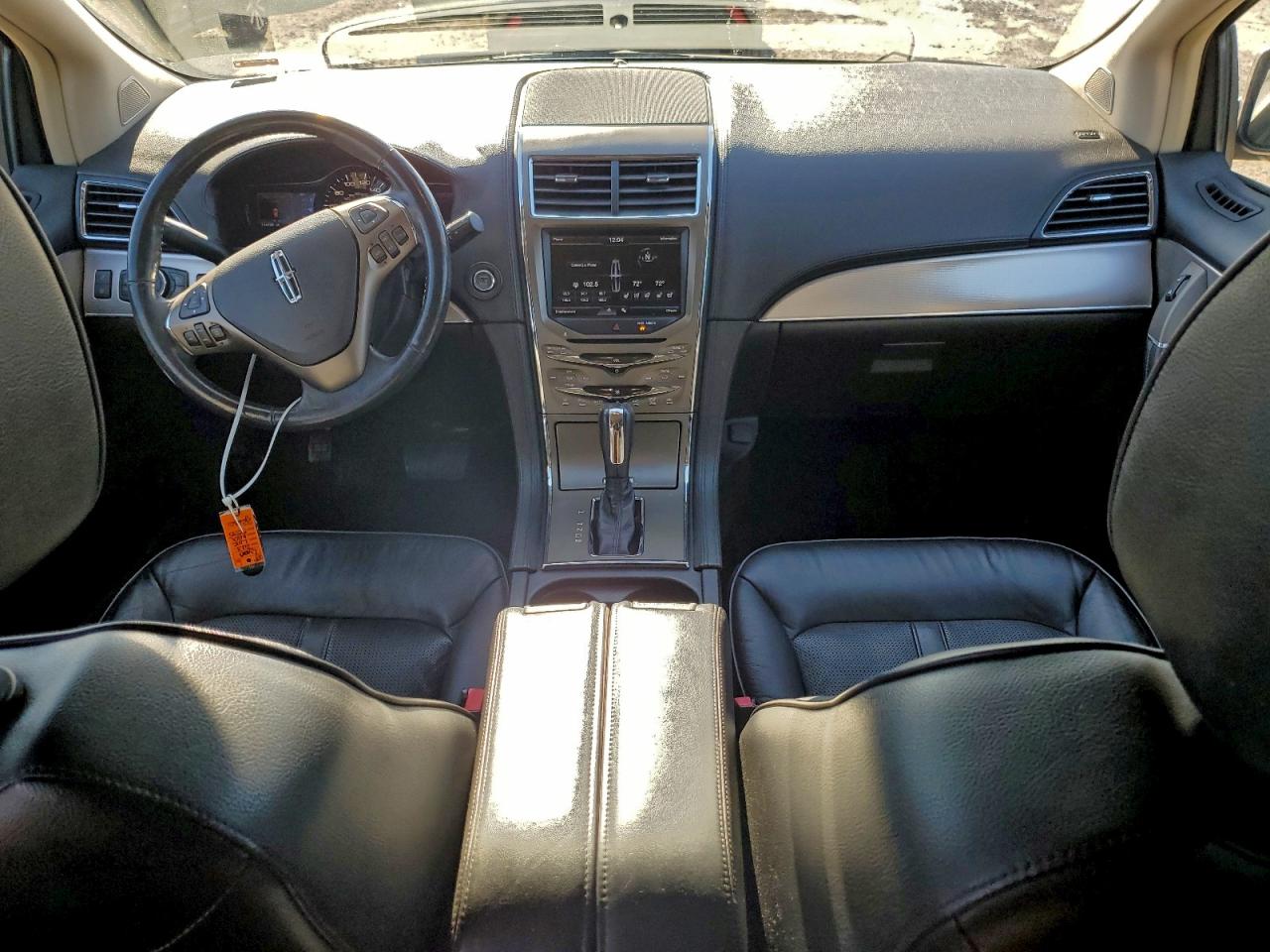 Lincoln MKX Image 10