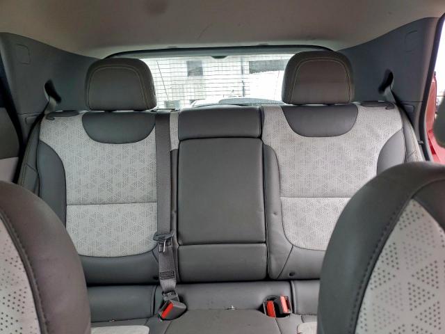 Chevrolet Bolt Premier Image 7