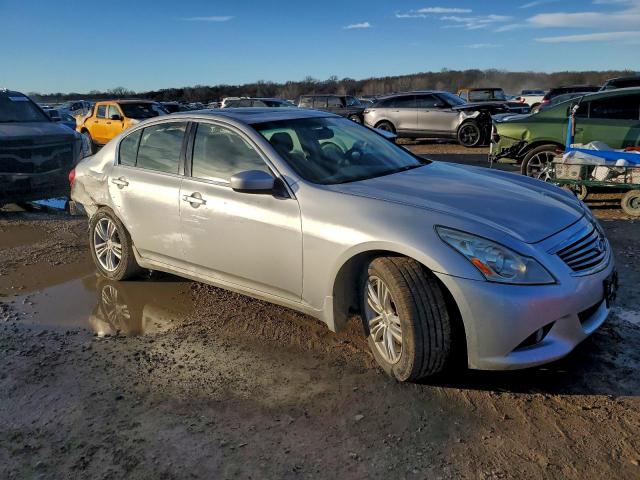 INFINITI G25 Image 9