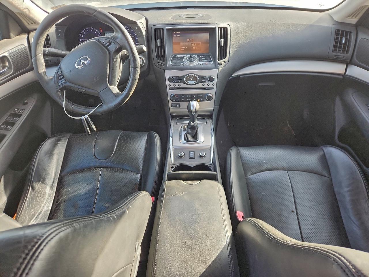 INFINITI G25 Image 12