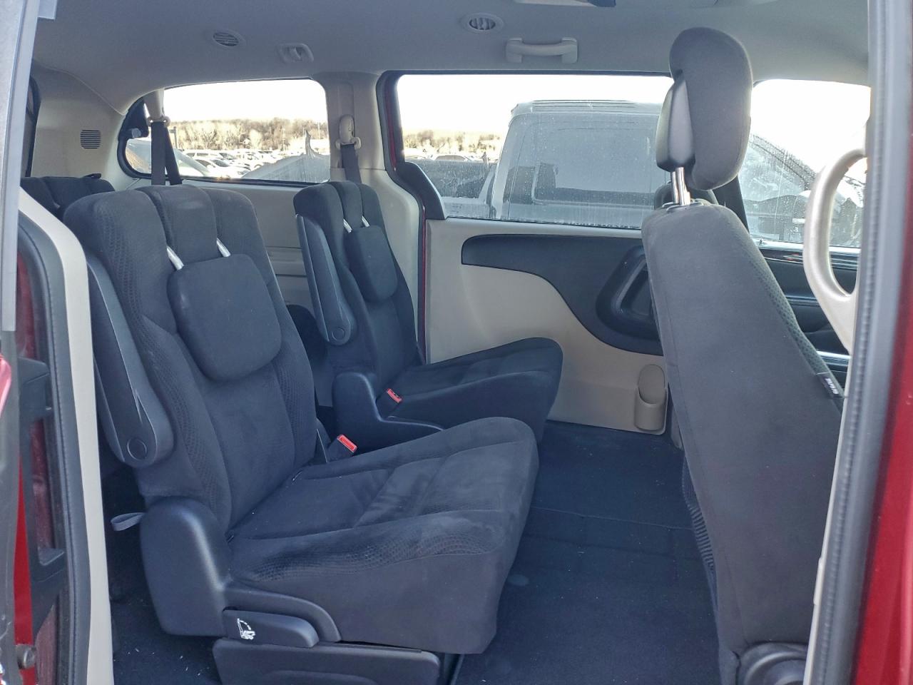 Dodge Caravan Sxt Image 13