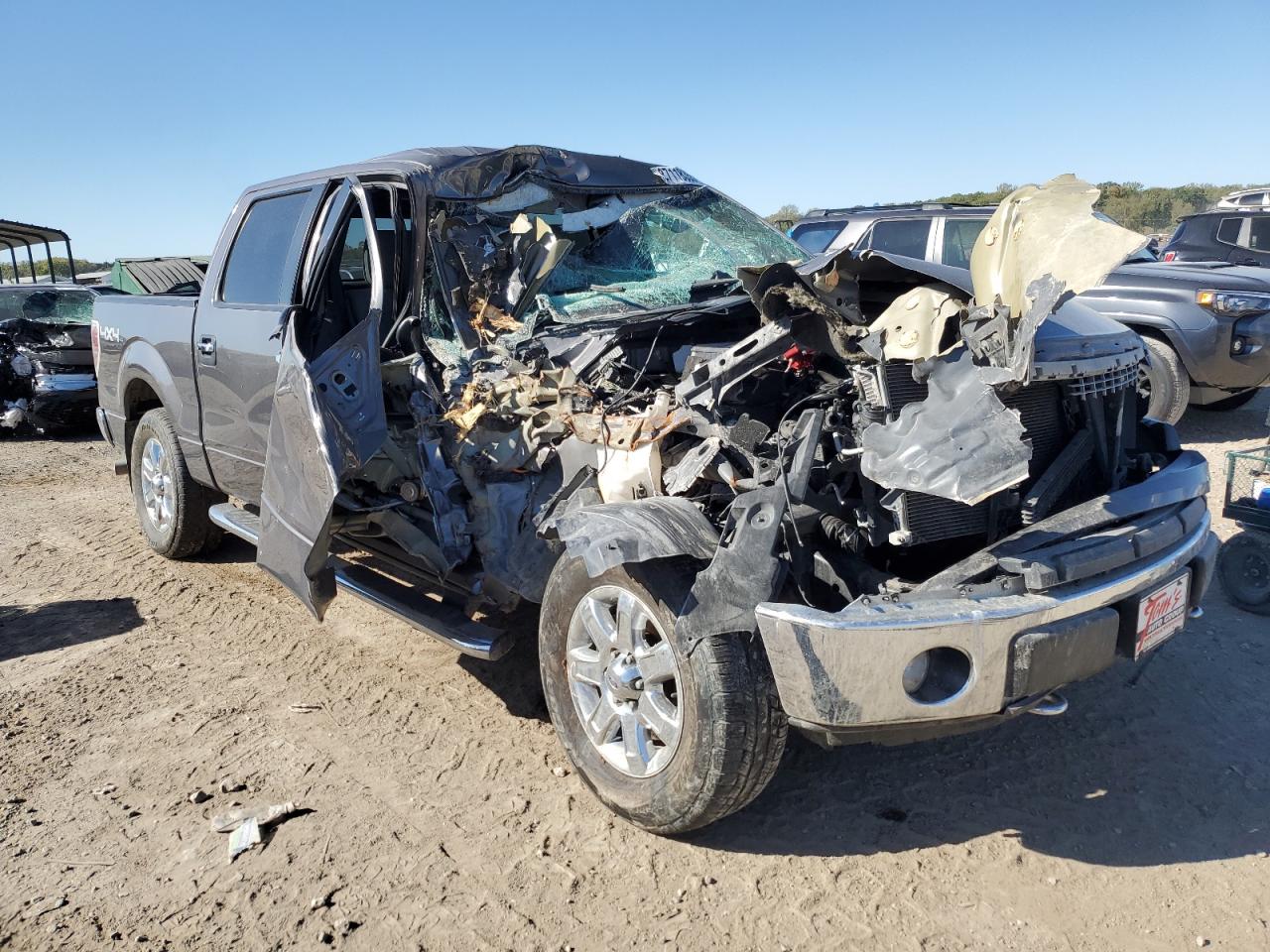 Ford F-150 Supercrew Image 4