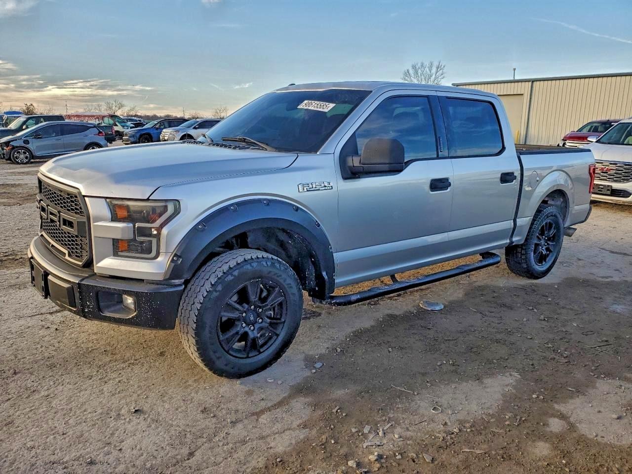 Ford F-150 Supercrew Image 1