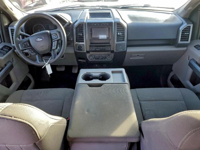 Ford F-150 Supercrew Image 4