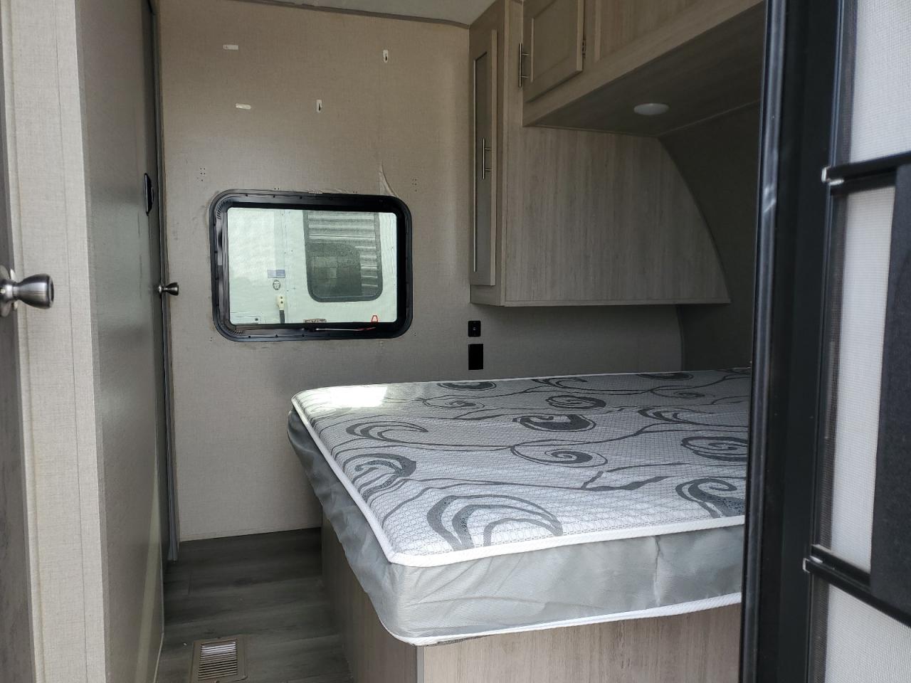 Catalina Coachmen Image 5