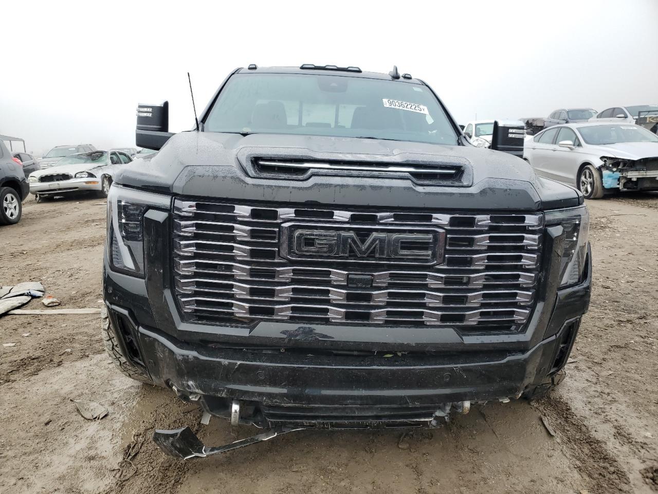 GMC Sierra K2500 Denali Ultimate Image 2