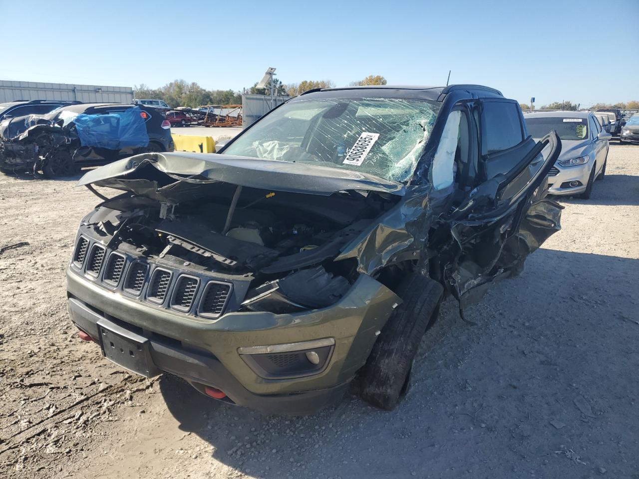 Jeep Compass Trailhawk Image 1