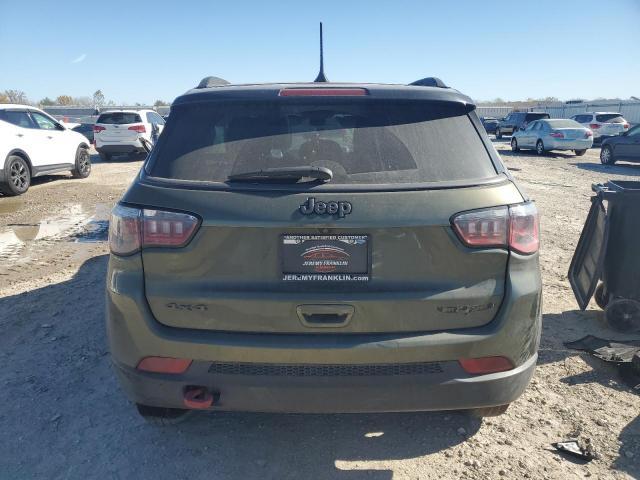 Jeep Compass Trailhawk Image 3