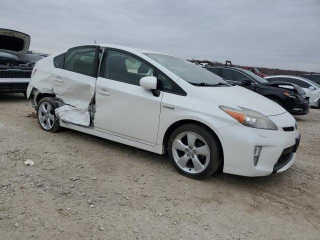 Toyota Prius Image 12