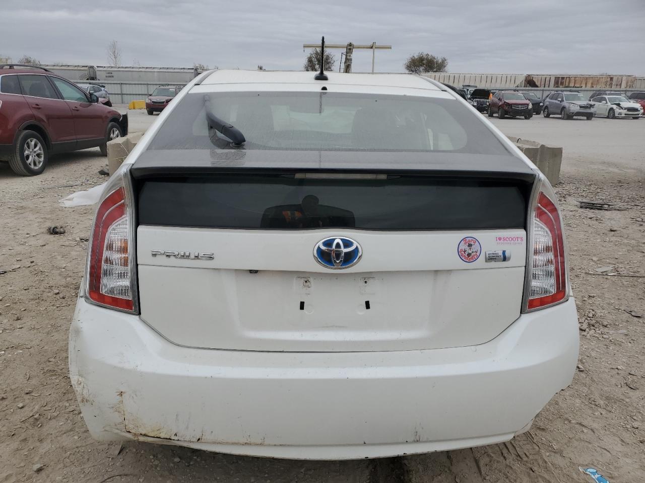 Toyota Prius Image 6