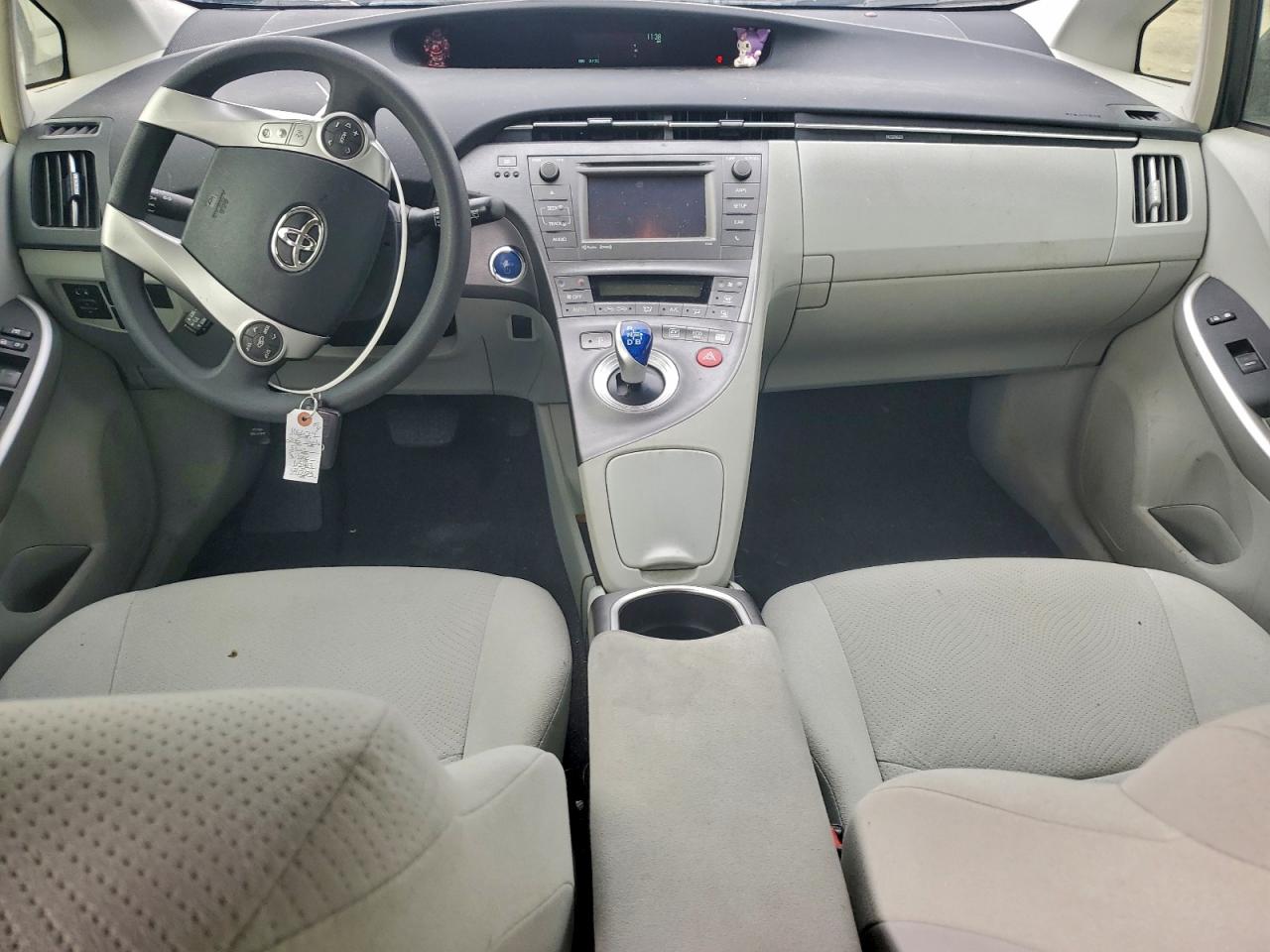 Toyota Prius Image 6