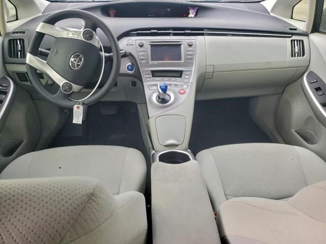 Toyota Prius Image 6