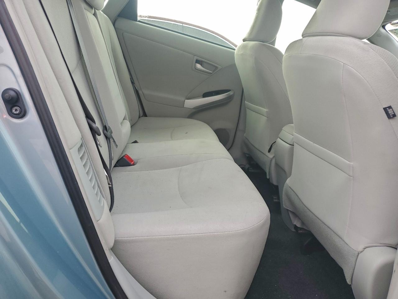 Toyota Prius Image 9