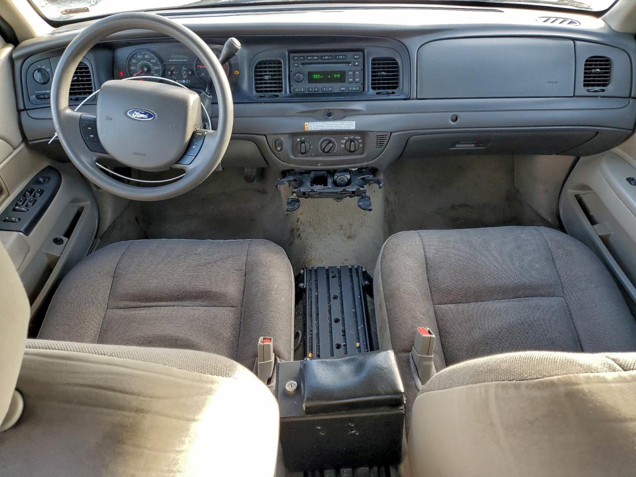 Ford Crown Vic Police Interceptor Image 8