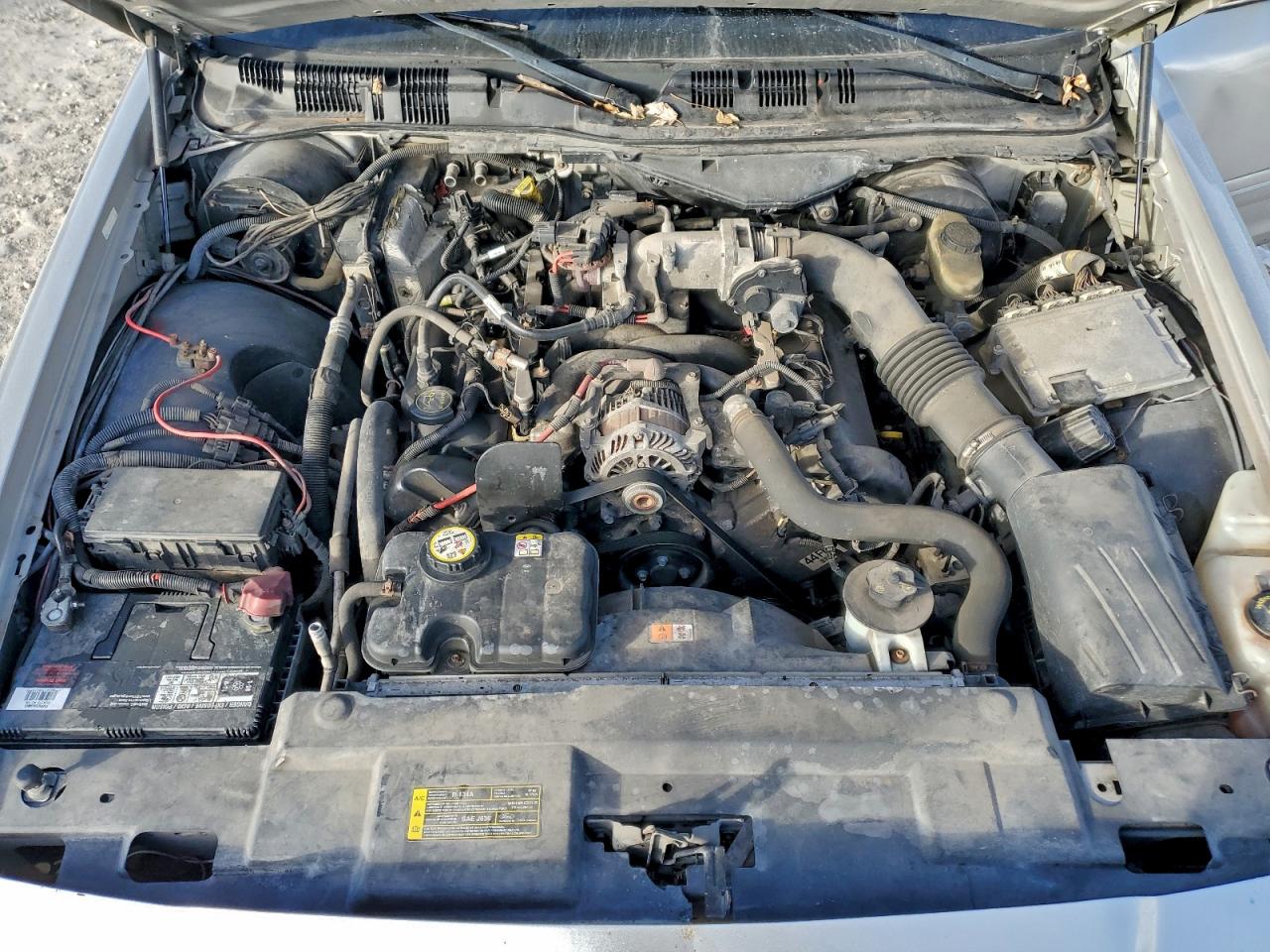 Ford Crown Vic Police Interceptor Image 6