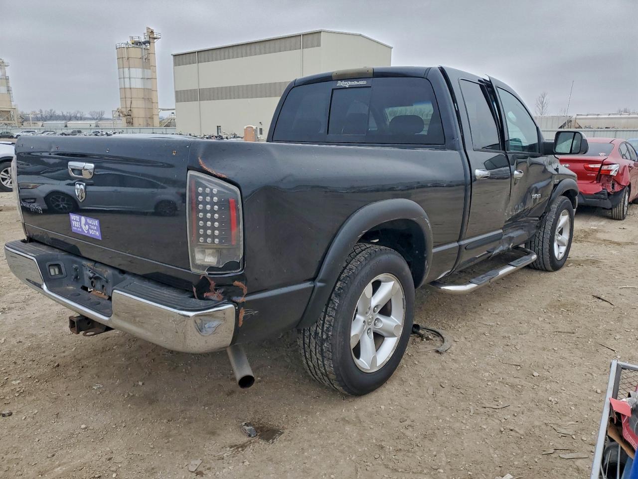 Dodge Ram 1500 St Image 4