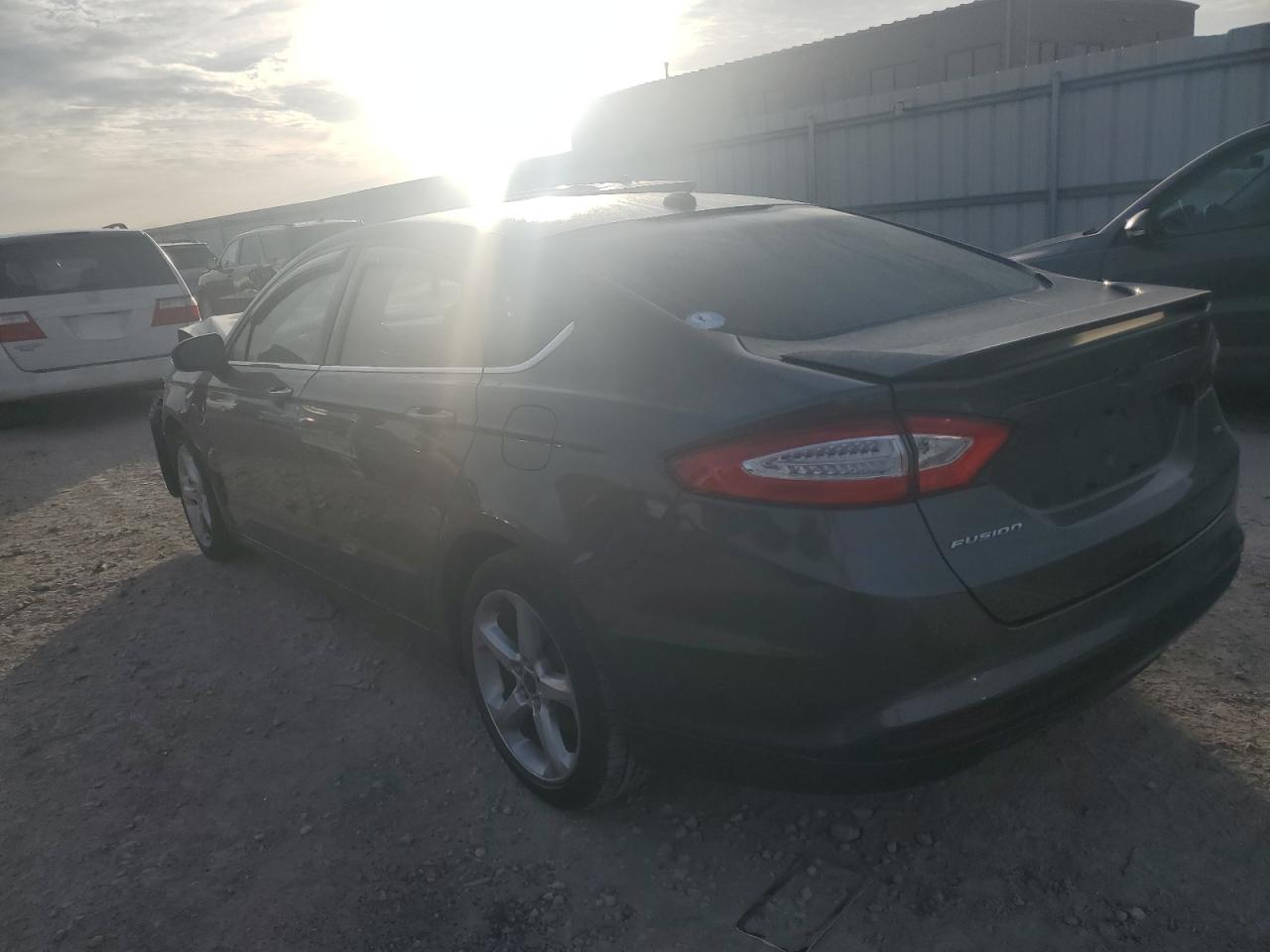 Ford Fusion Se Image 2