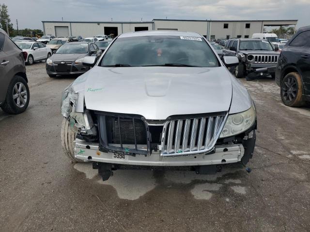 Lincoln MKS Image 5