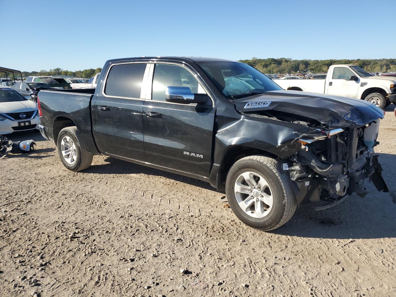 Ram 1500 Laramie Image 7