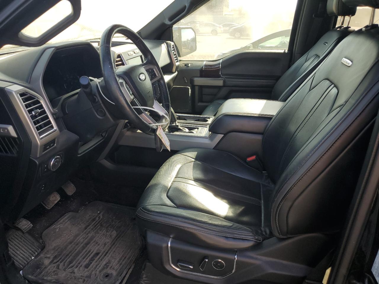 Ford F-150 Supercrew Image 8