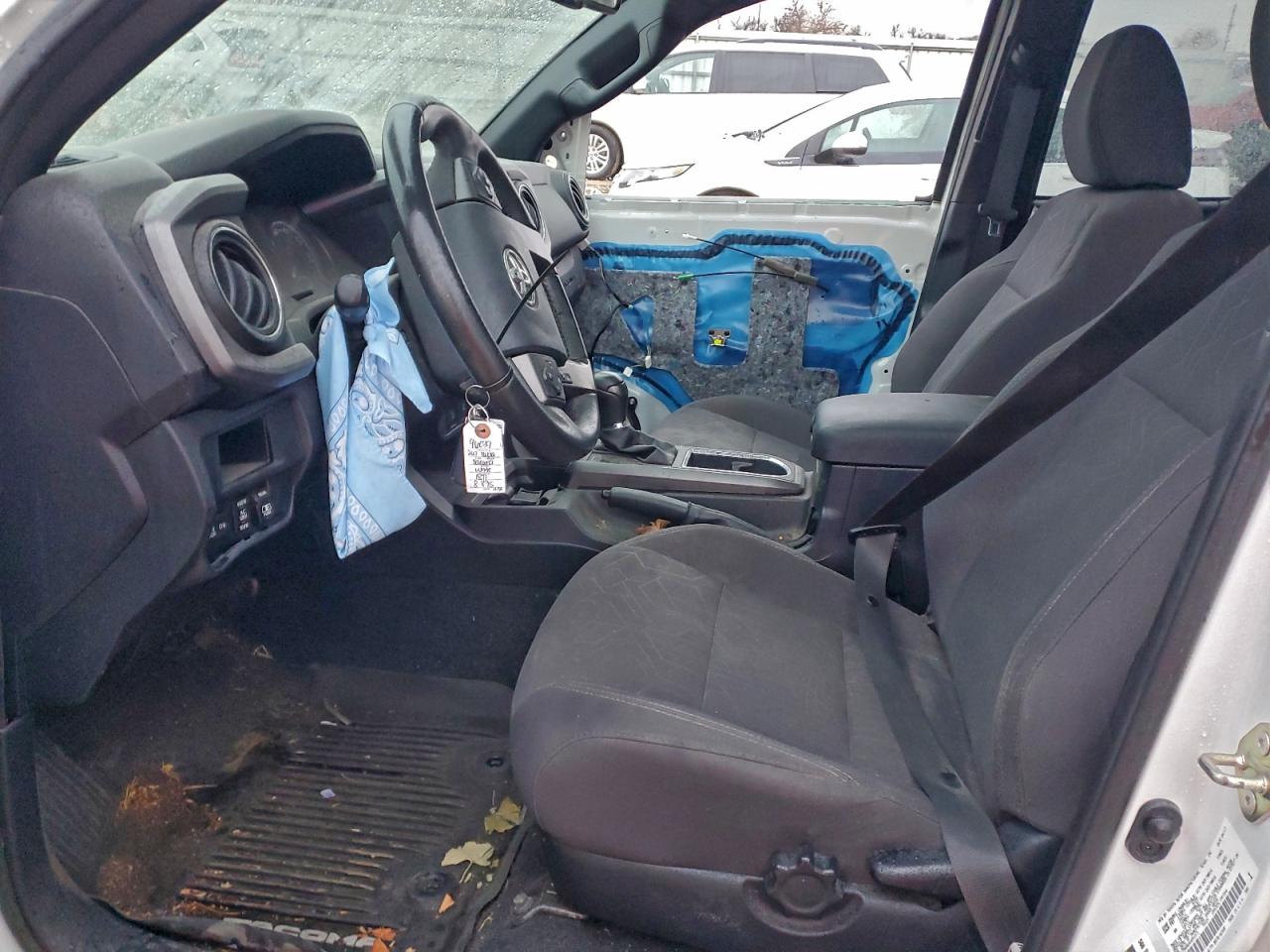 Toyota Tacoma Double Cab Image 6