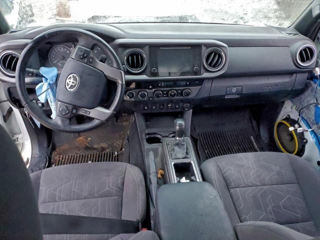 Toyota Tacoma Double Cab Image 13