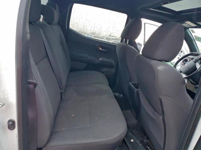 Toyota Tacoma Double Cab Image 9