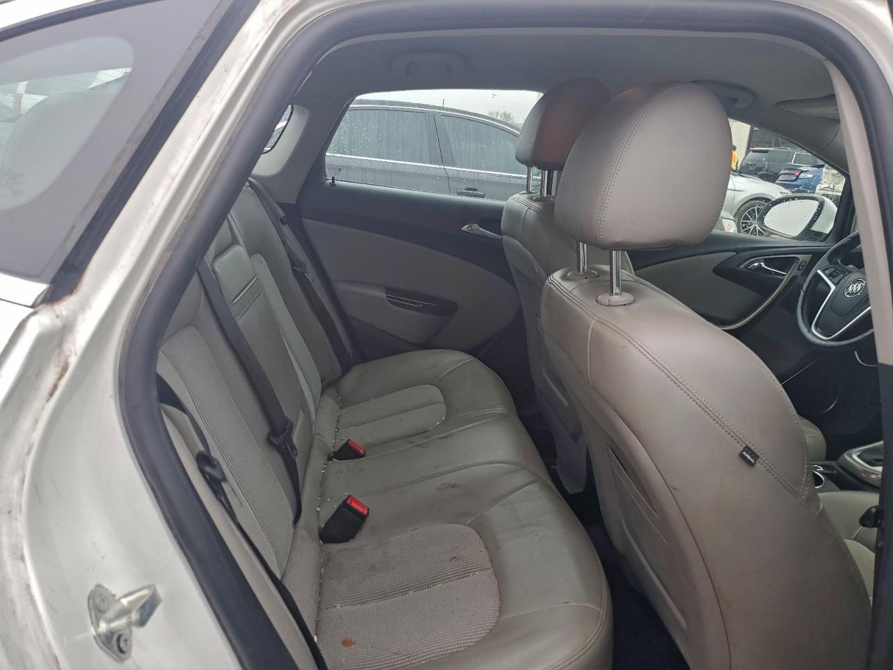 Buick Verano Image 6