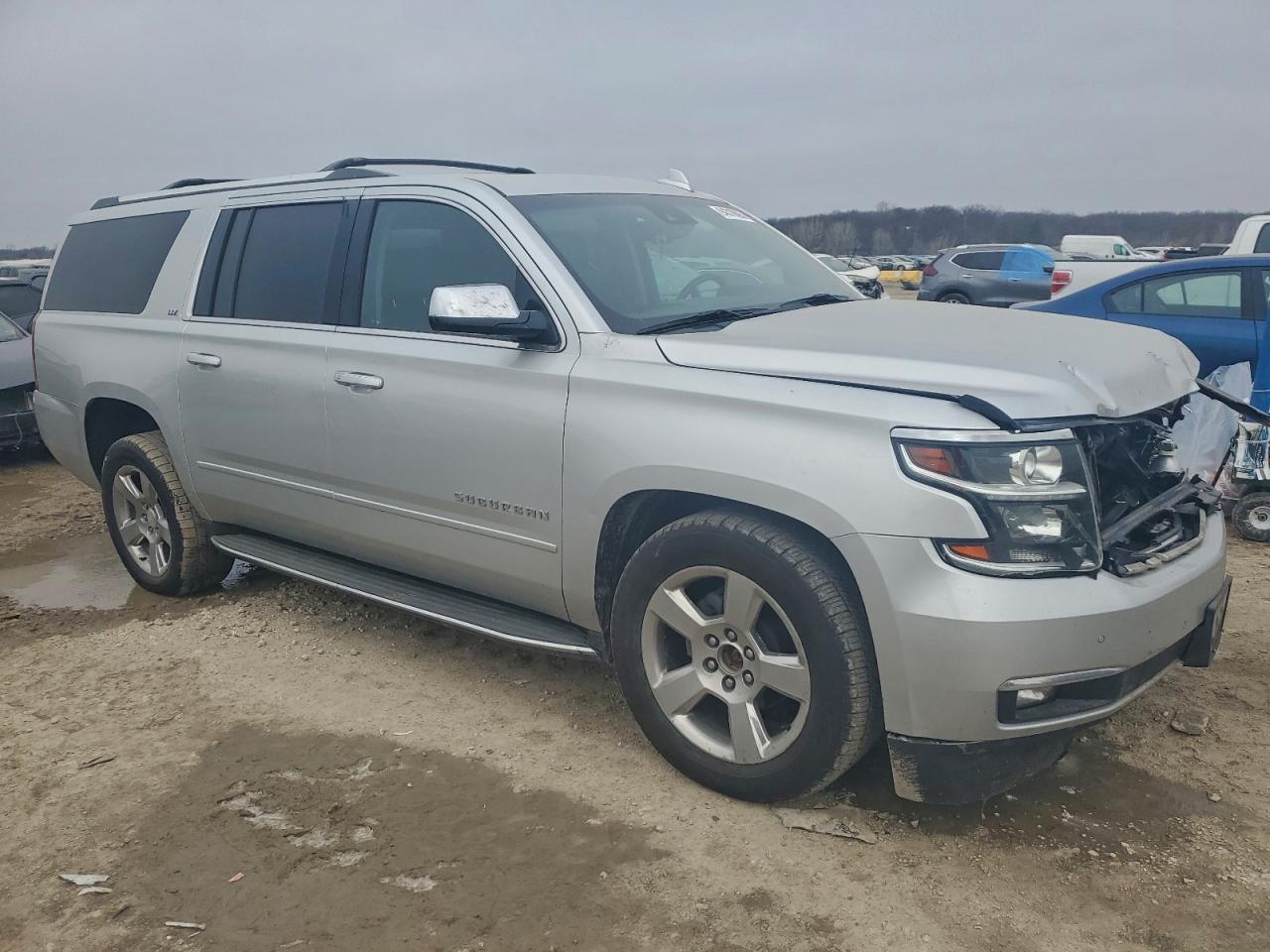 Chevrolet Suburban K1500 Ltz Image 5