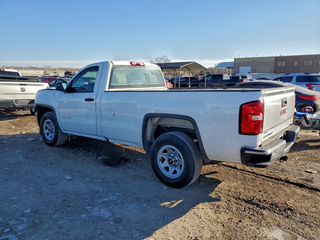 GMC Sierra C1500 Image 2