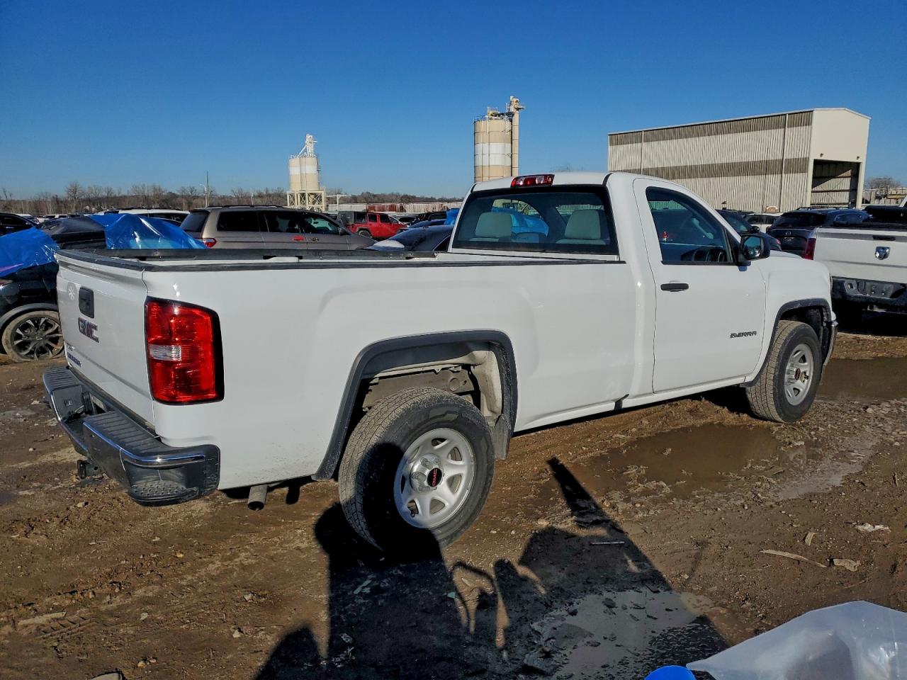 GMC Sierra C1500 Image 11