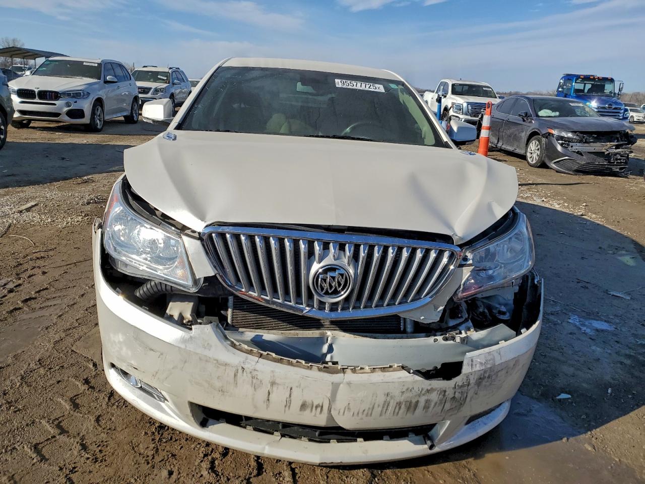 Buick LaCrosse Premium Image 6