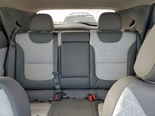 Chevrolet Bolt Premier Image 7