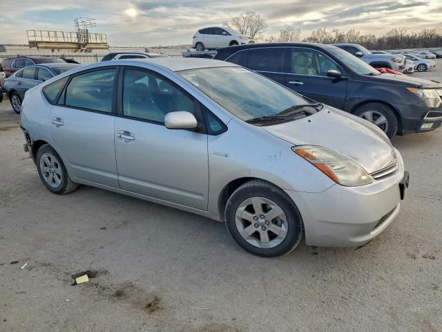 Toyota Prius Image 12