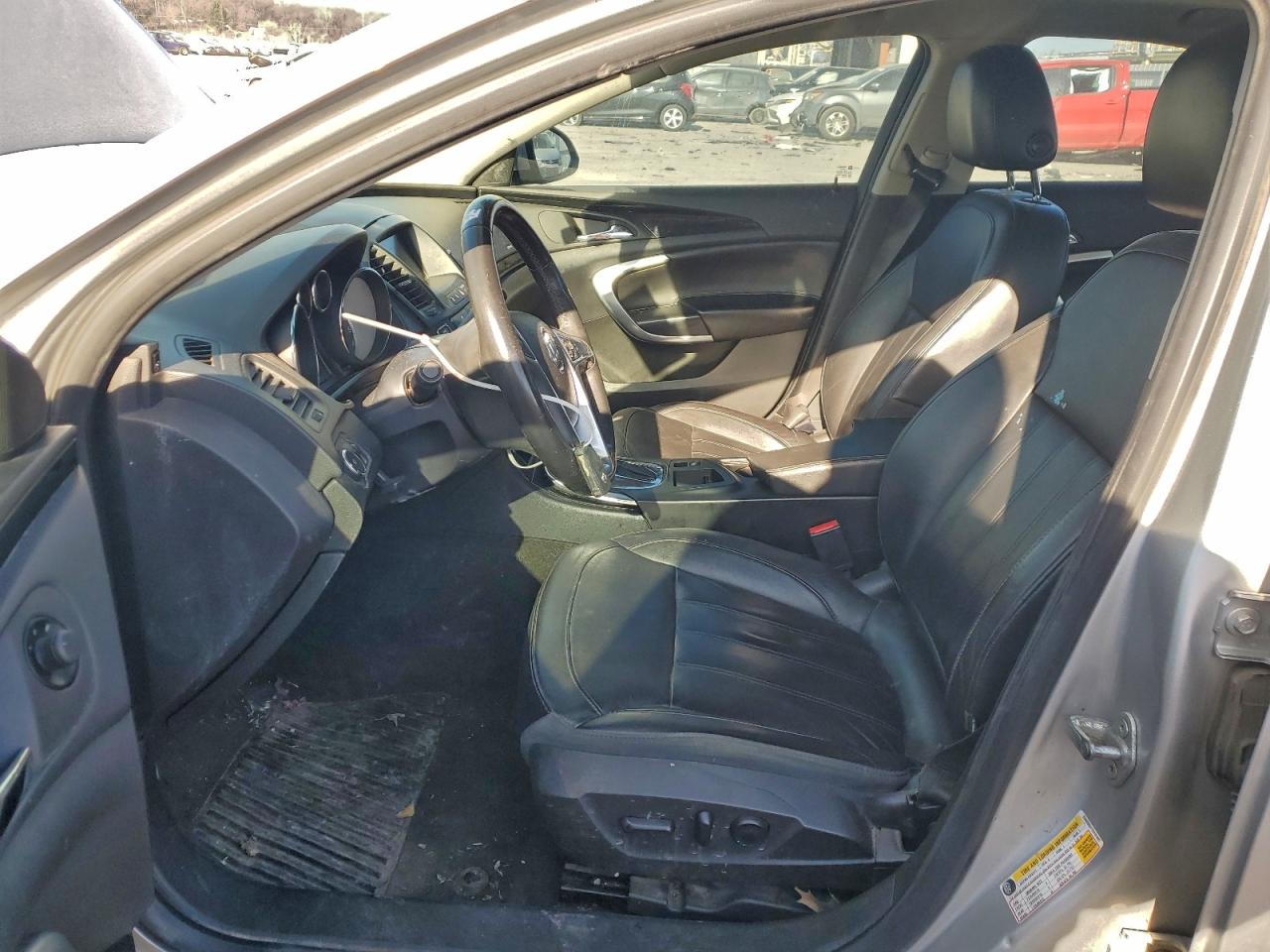 Buick Regal Premium Image 12