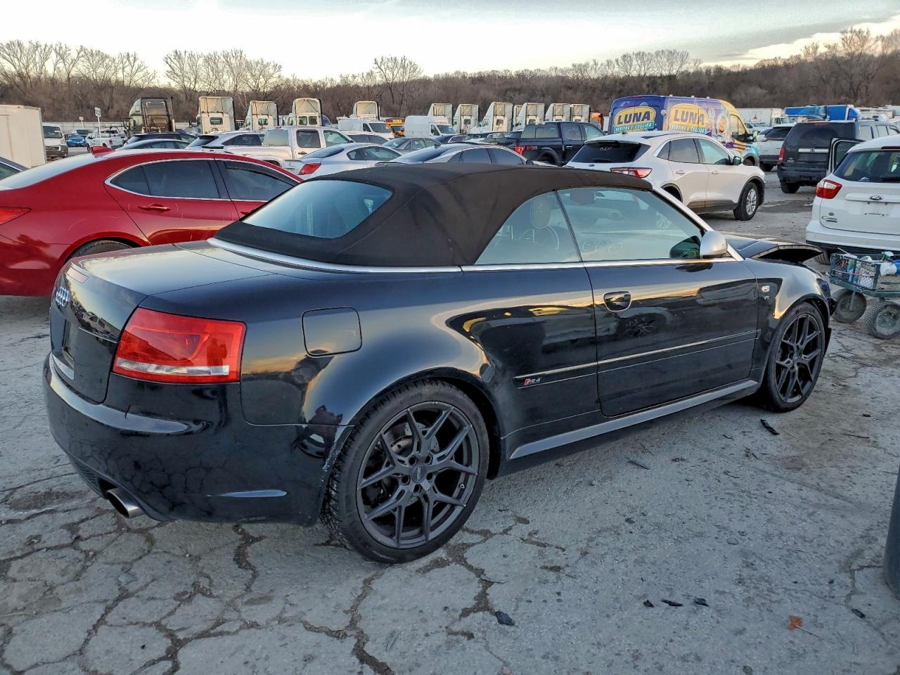 Audi S4 Quattro Image 2