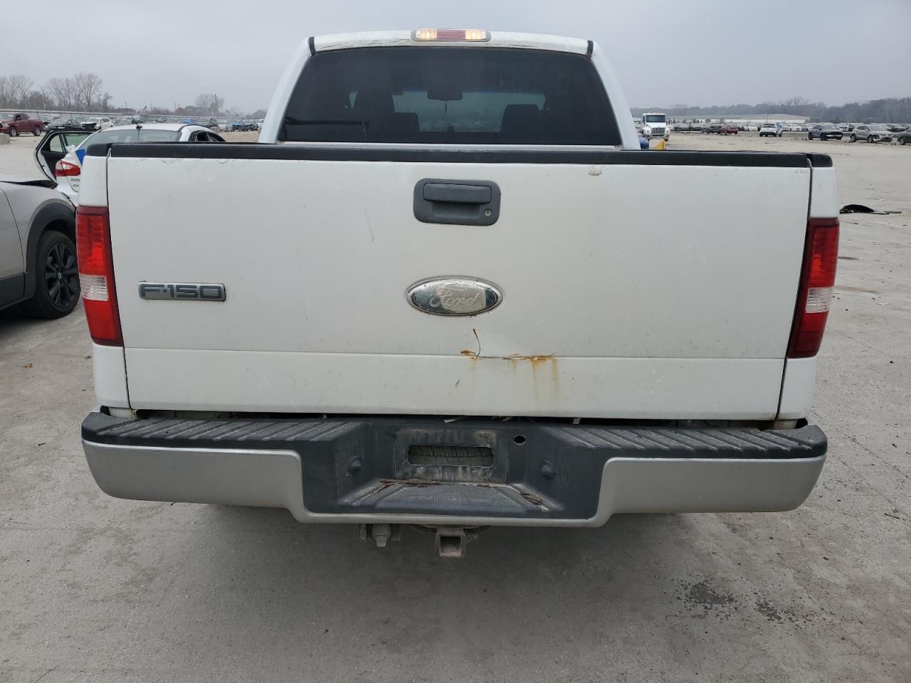 Ford F-150 Supercrew Image 3