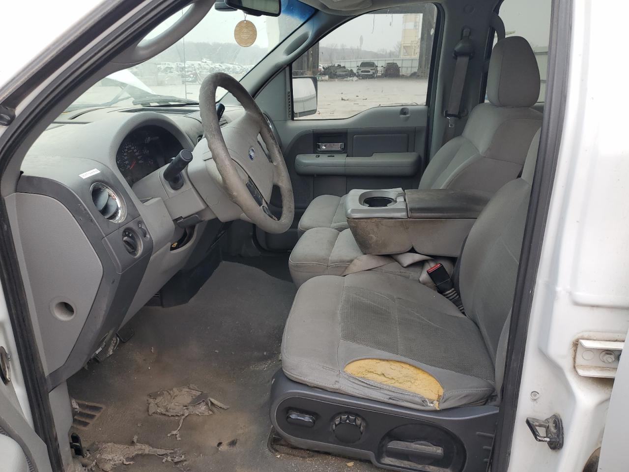 Ford F-150 Supercrew Image 9